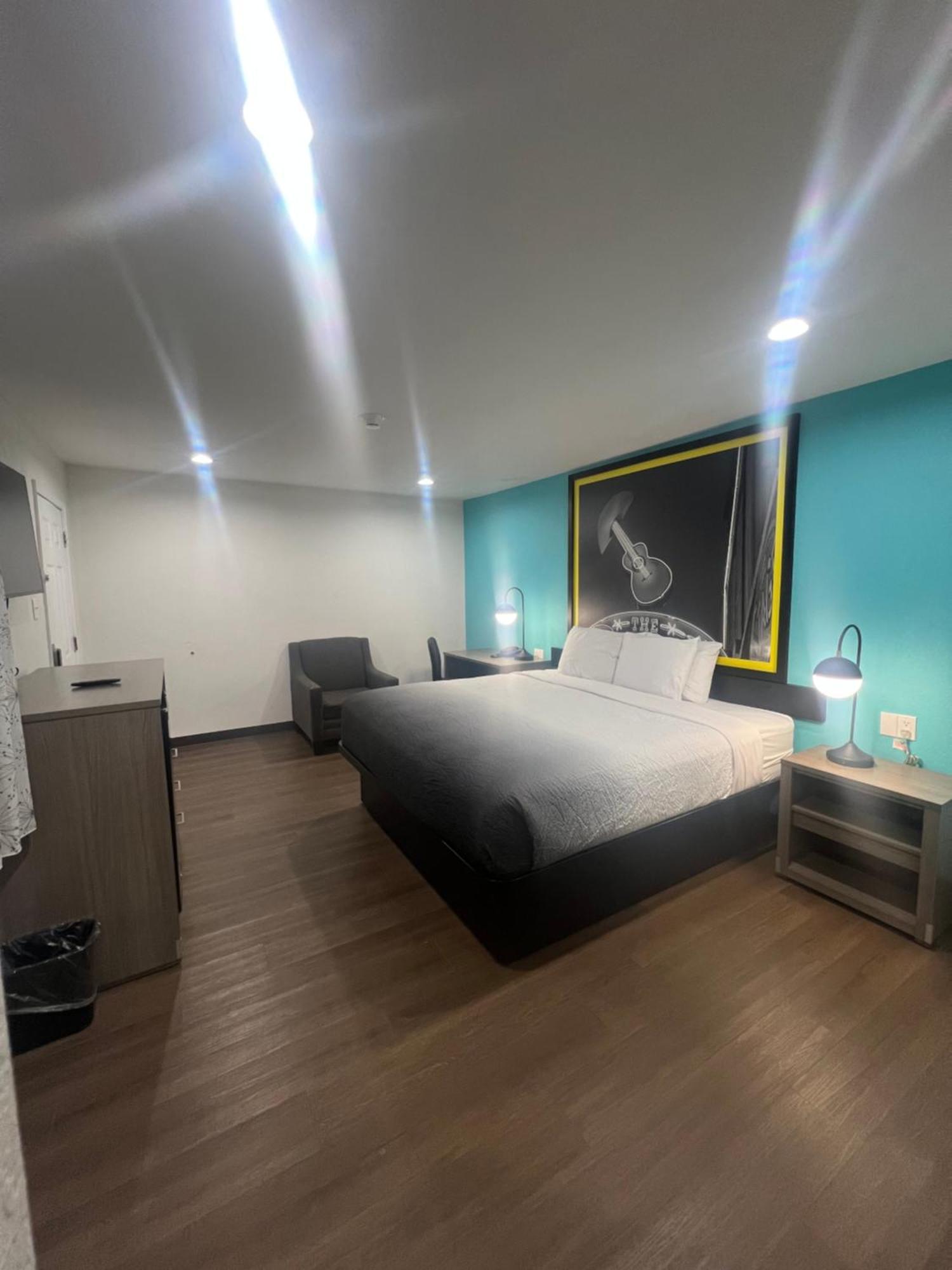 Super 8 By Wyndham Wichita Falls Εξωτερικό φωτογραφία