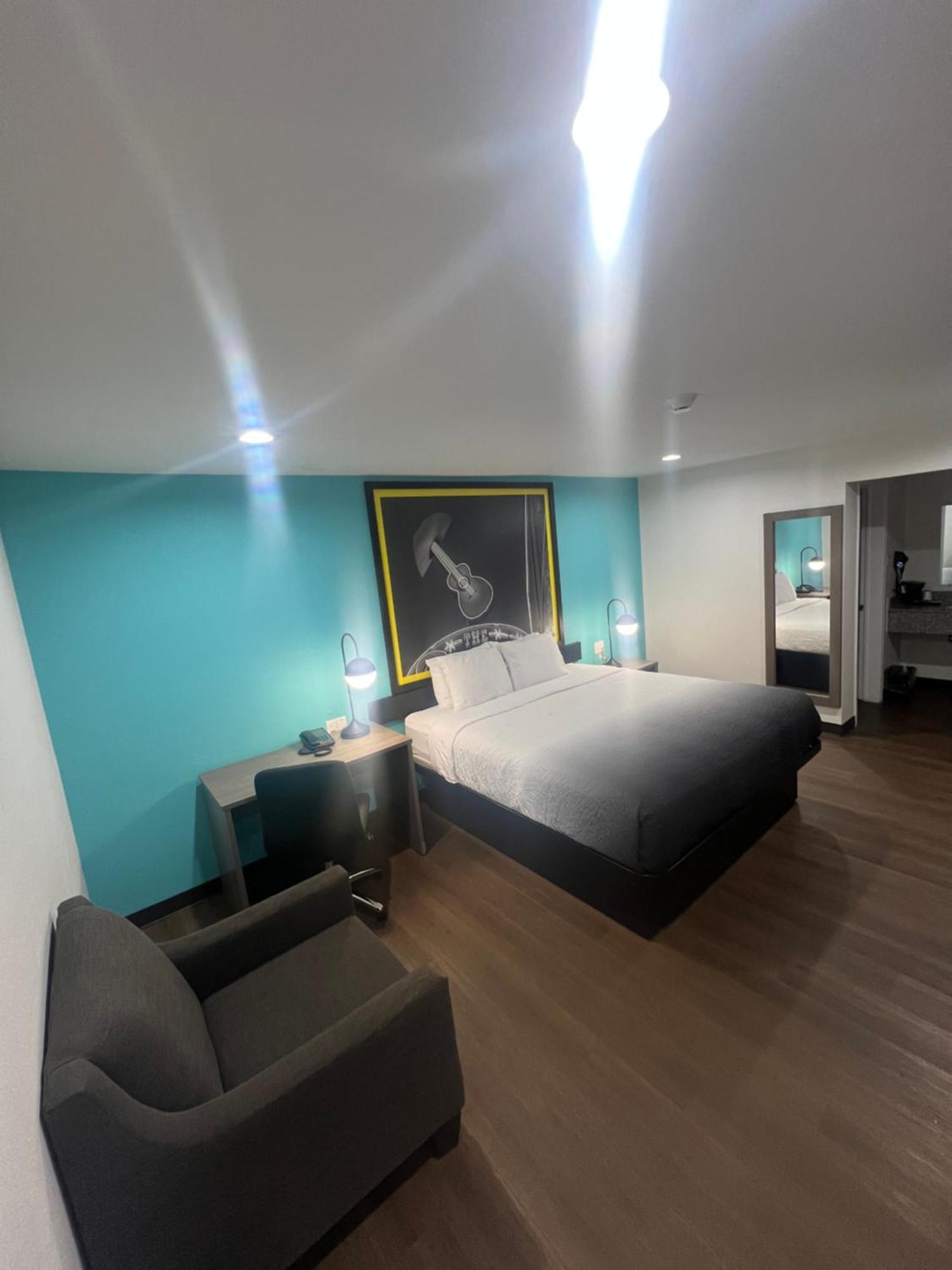 Super 8 By Wyndham Wichita Falls Εξωτερικό φωτογραφία